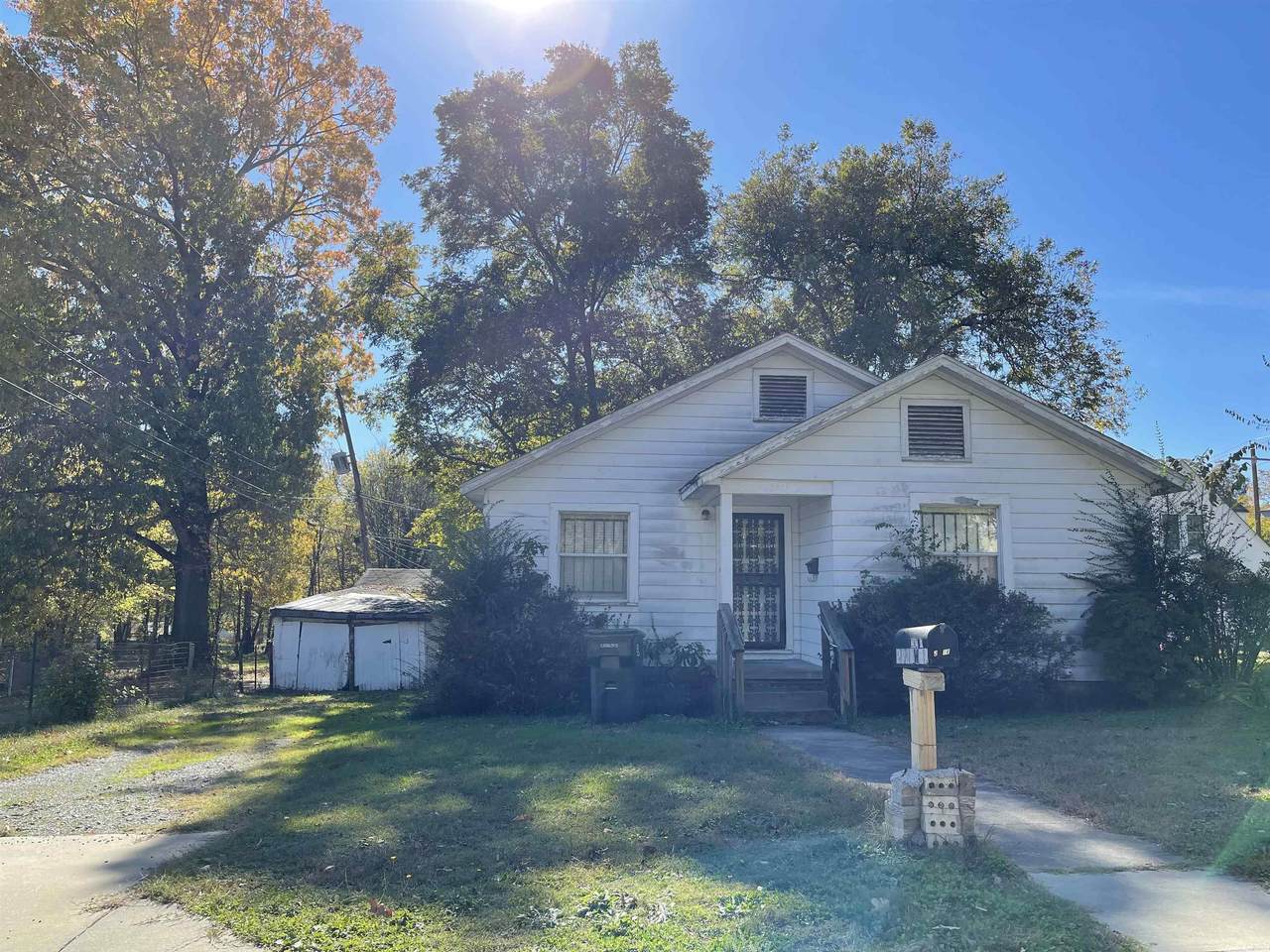 2921 W 17th - Photo 1