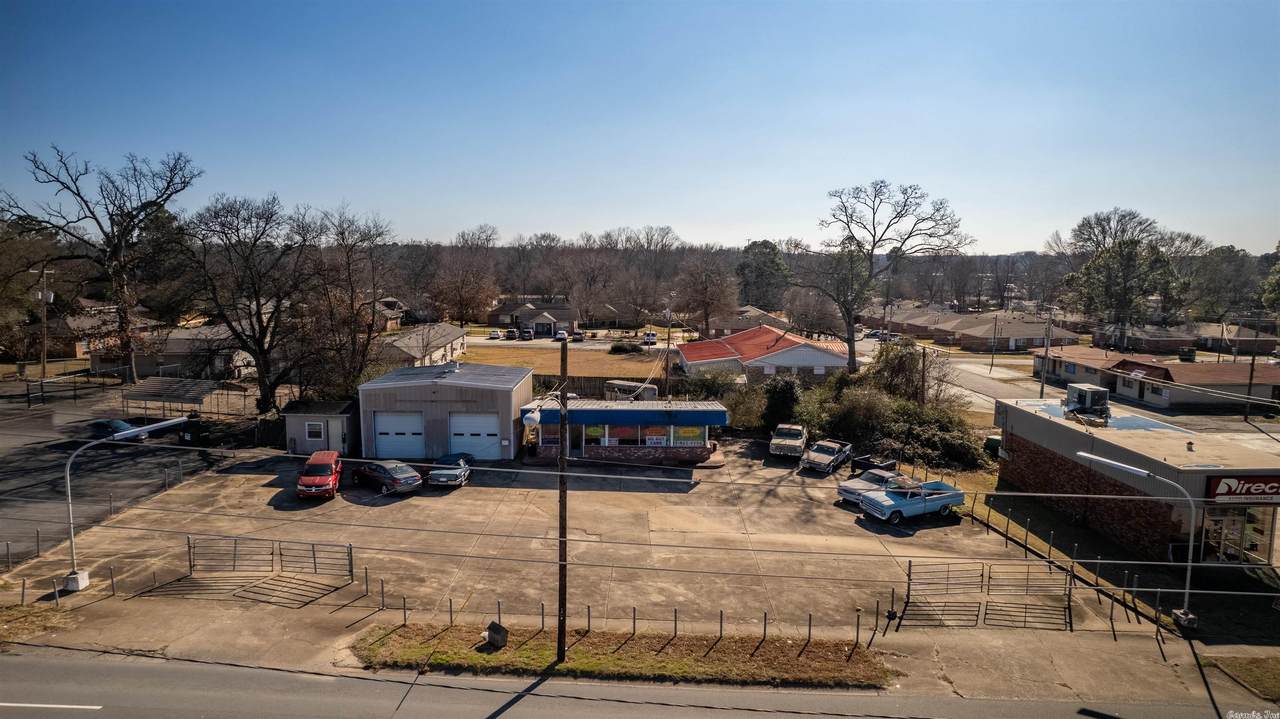 417 Main - Photo 1