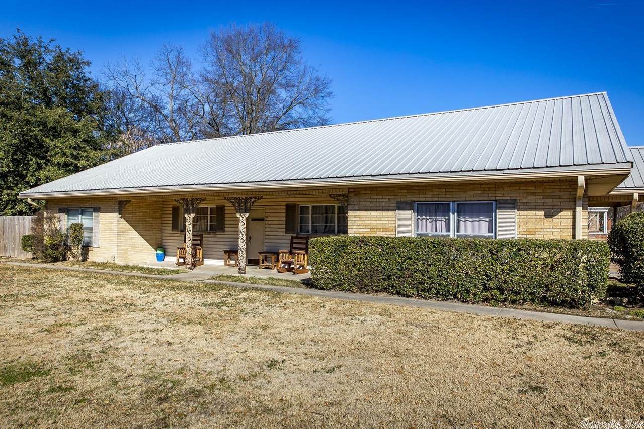 923 Fordyce - Photo 1