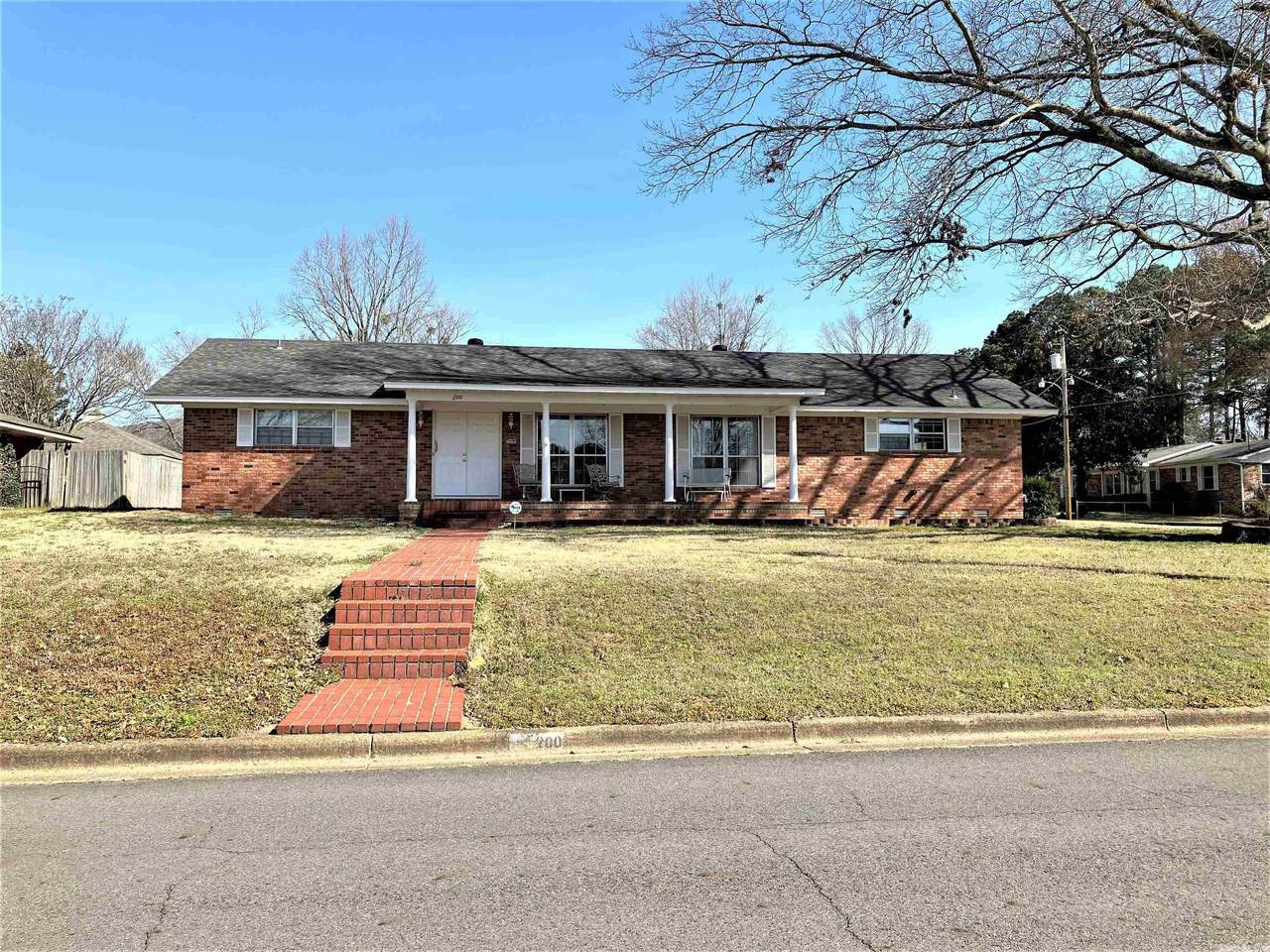 200 Mitchell - Photo 1