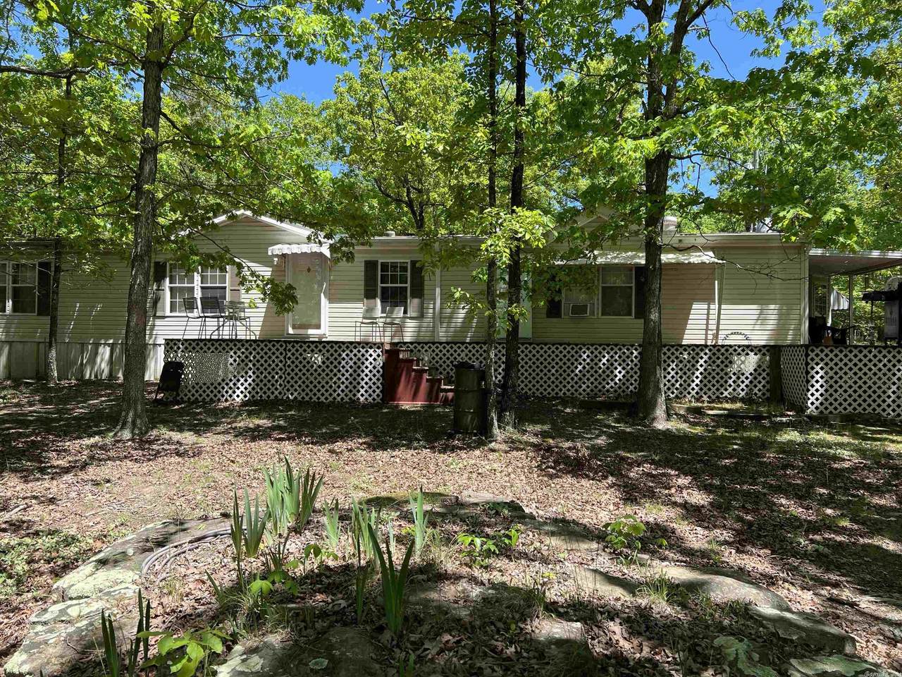 1615 Silver Ridge - Photo 1