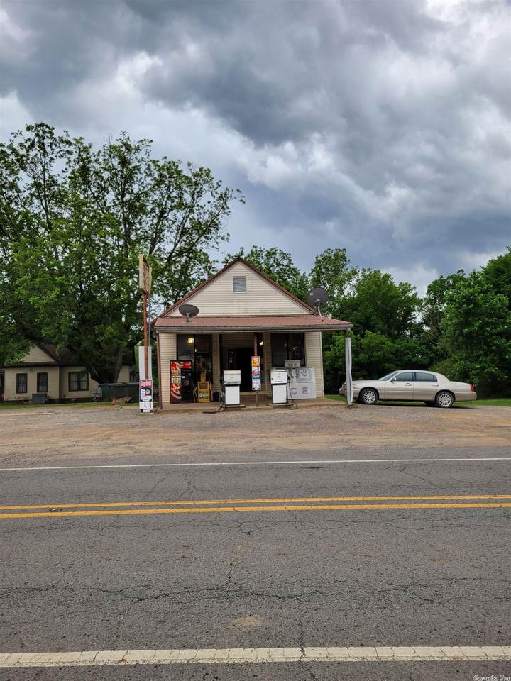 671 Hwy 213 - Photo 1