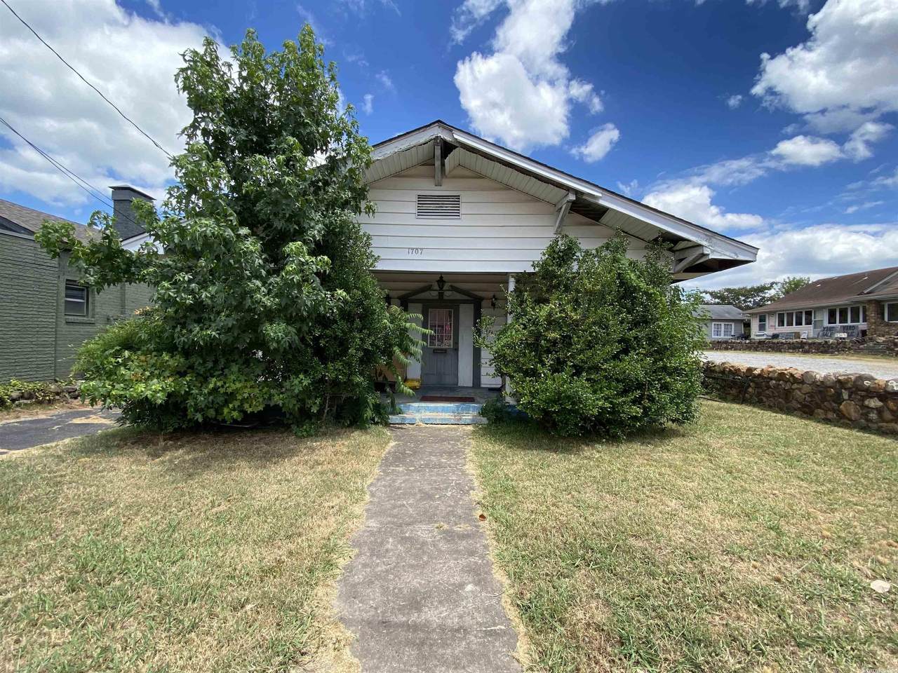 1707 Central Ave - Photo 1