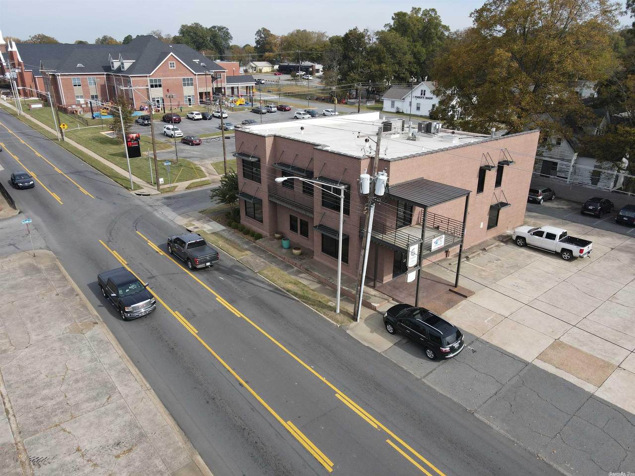 100 Main - Photo 1