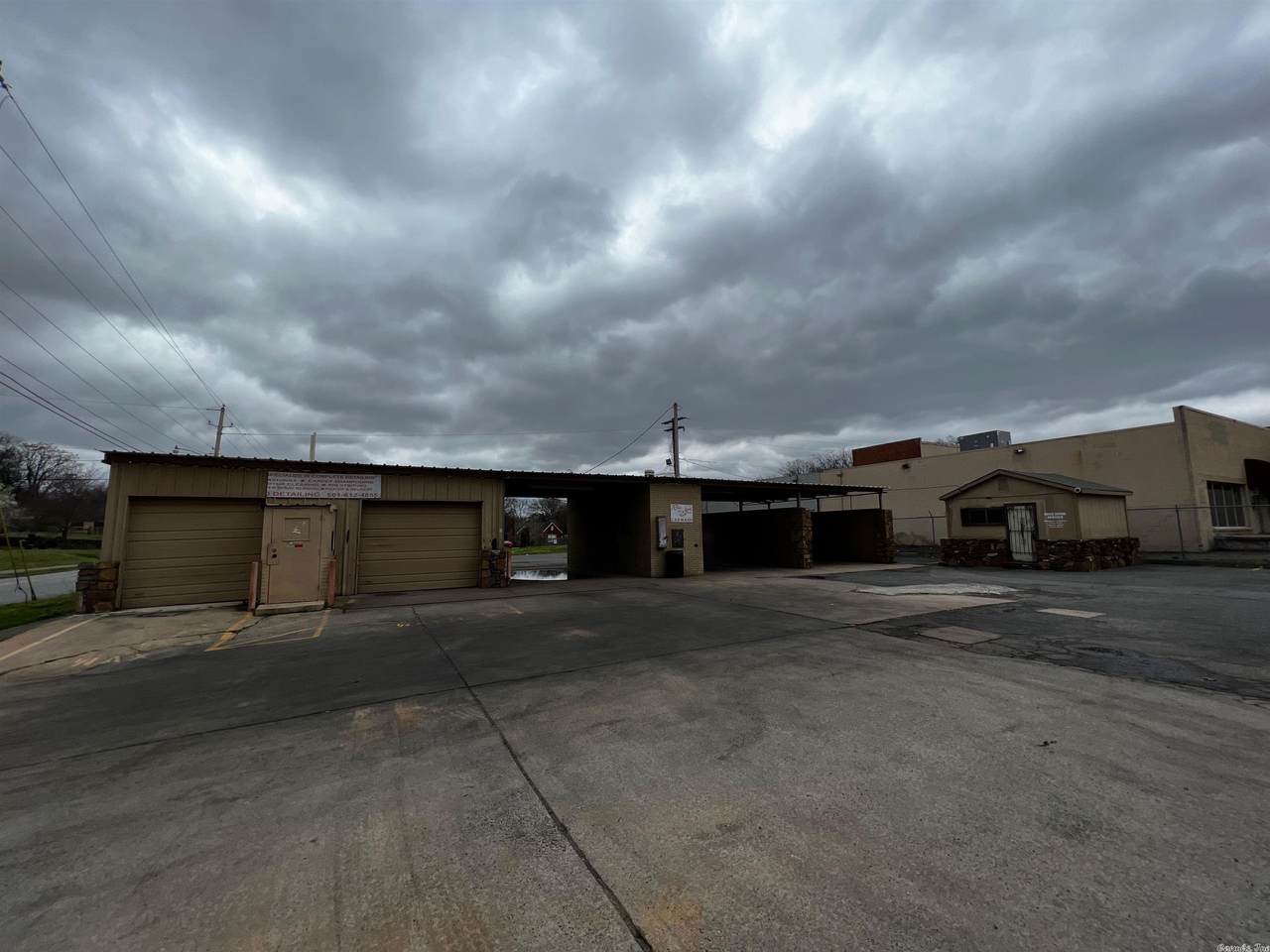 1701 Scott St - Photo 1
