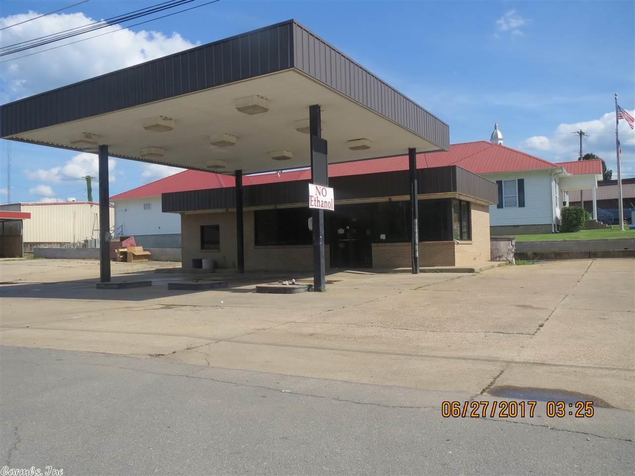 212 Main - Photo 1