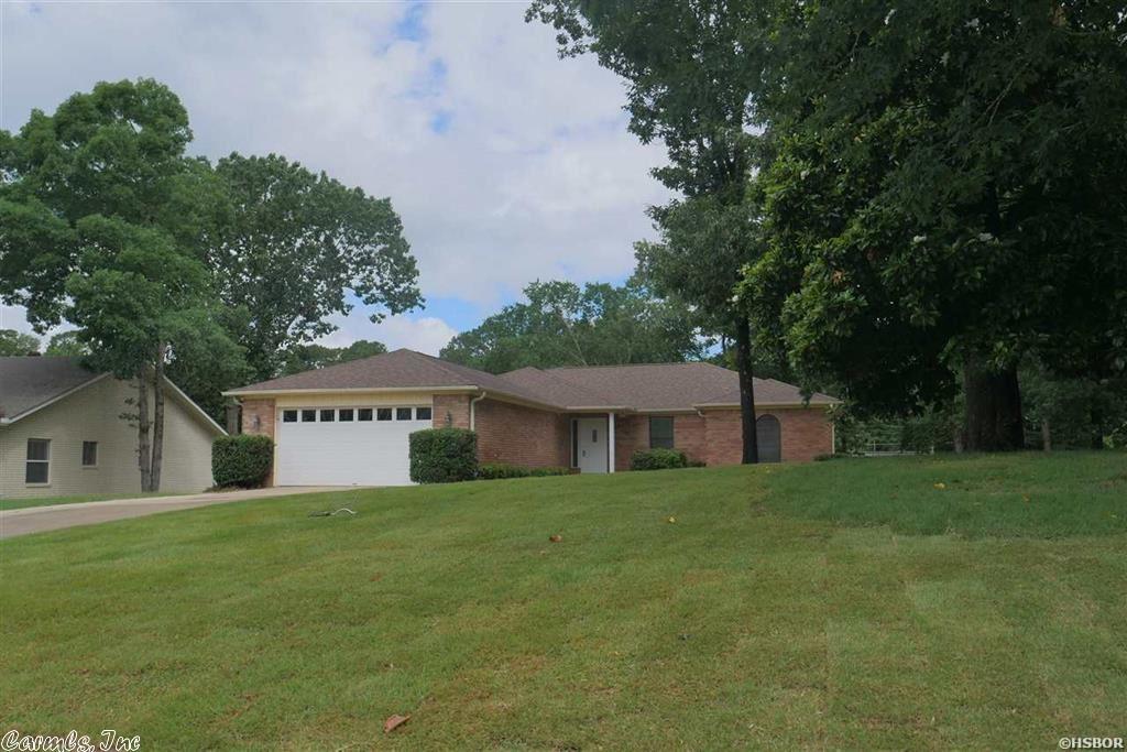 112 Newman - Photo 1