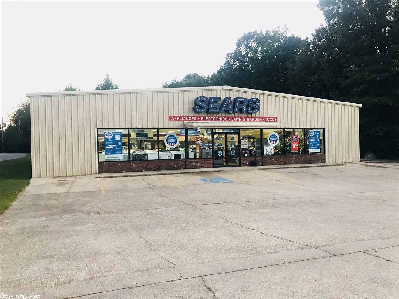 749 Wal-Mart Access - Photo 1