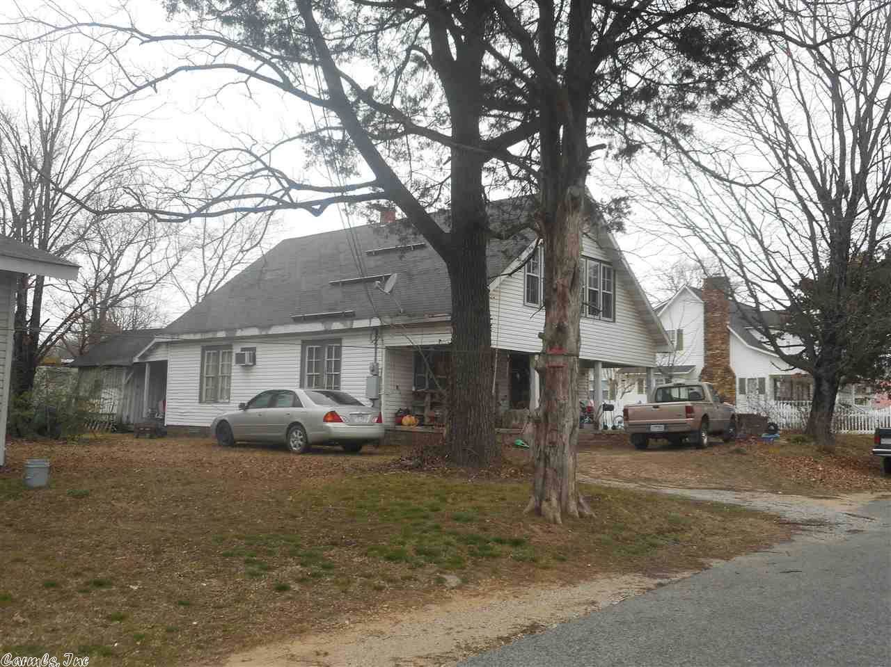 224 Knox - Photo 1