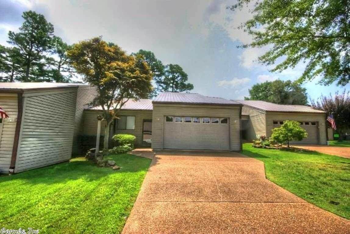 601 Woodlawn - Photo 1