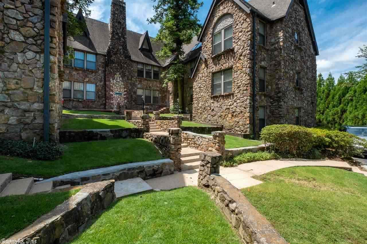 3923 Oakwood - Photo 1