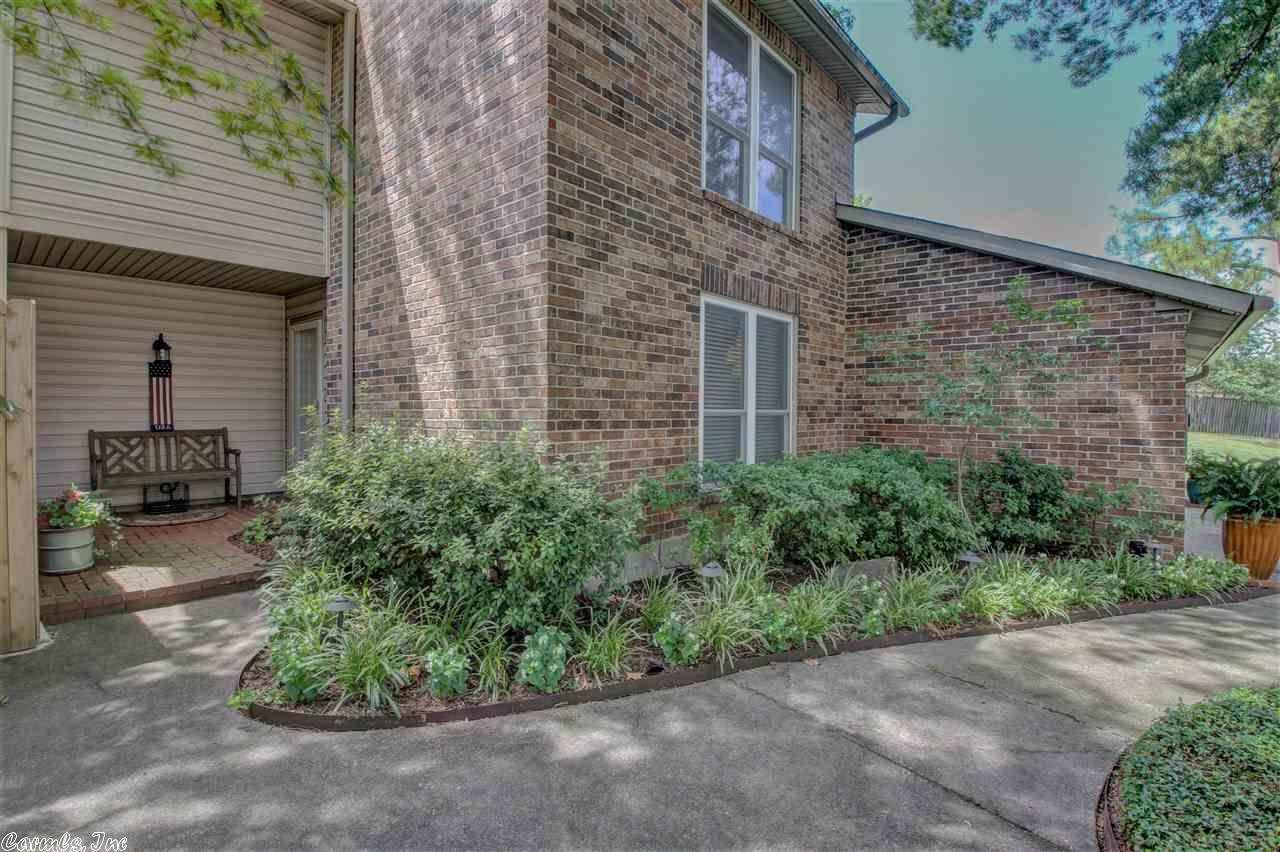 15 Wickford - Photo 1