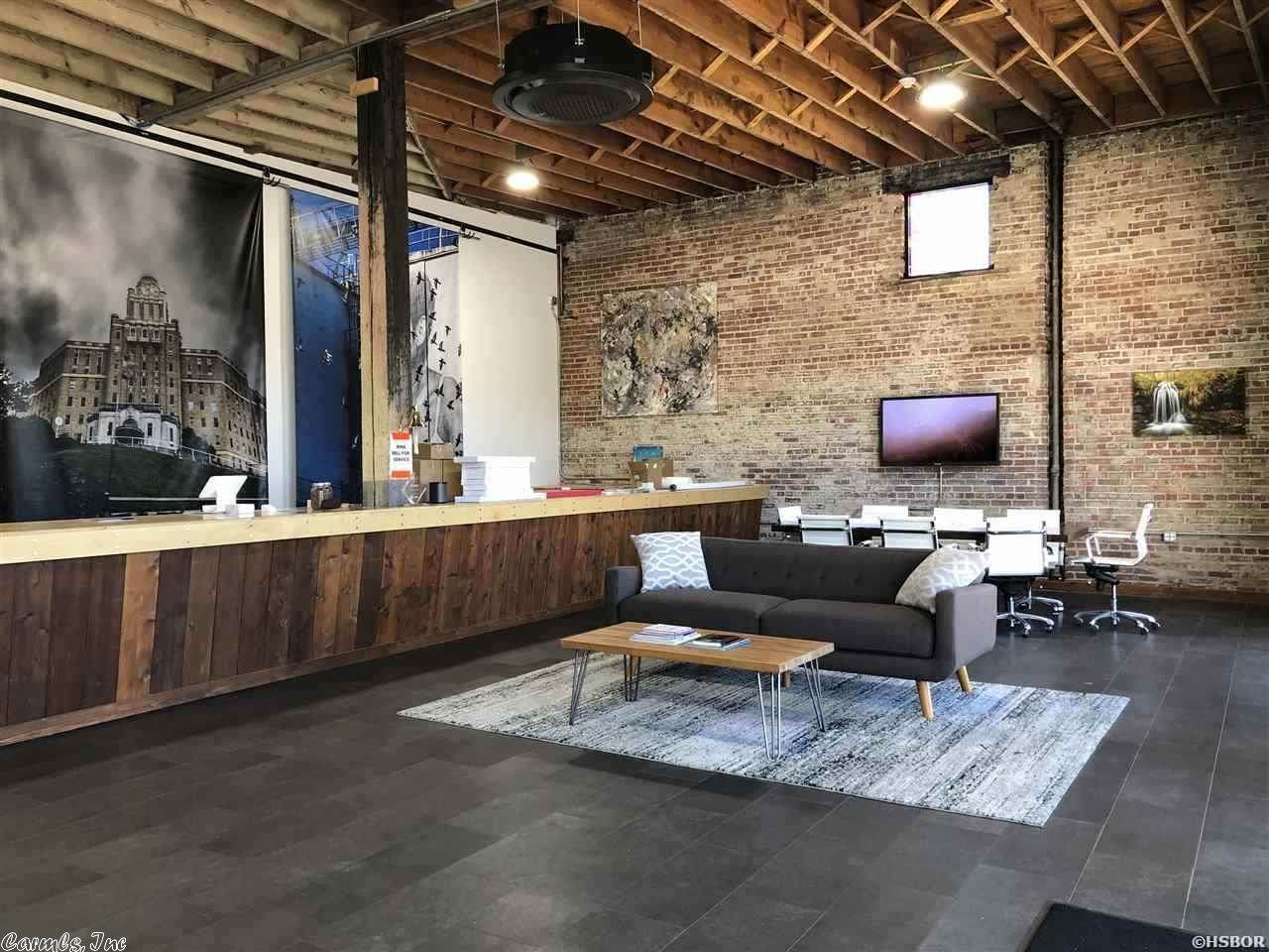 600 Ouachita - Photo 1