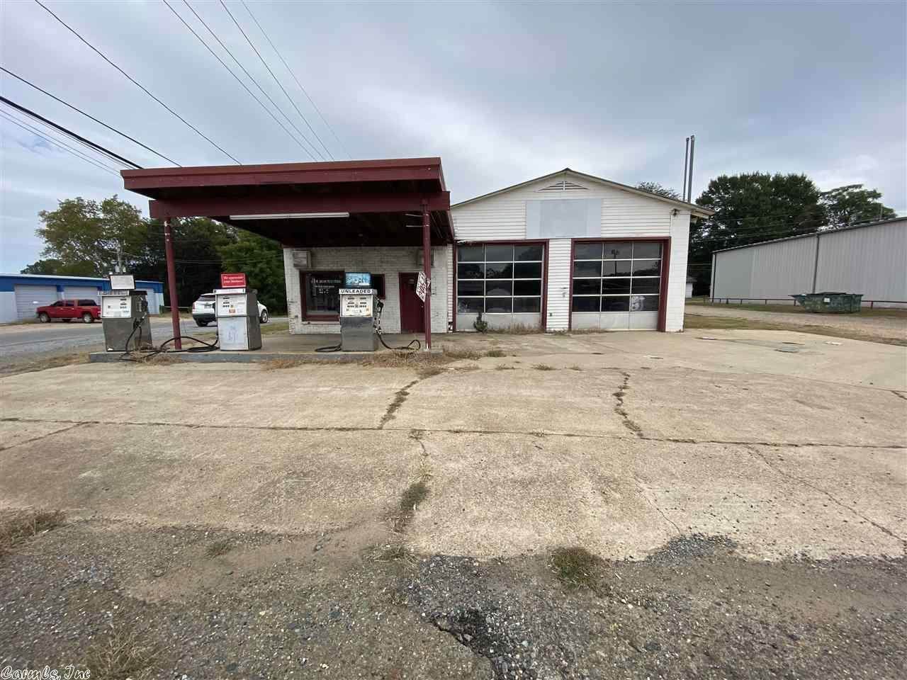101 Main St - Photo 1
