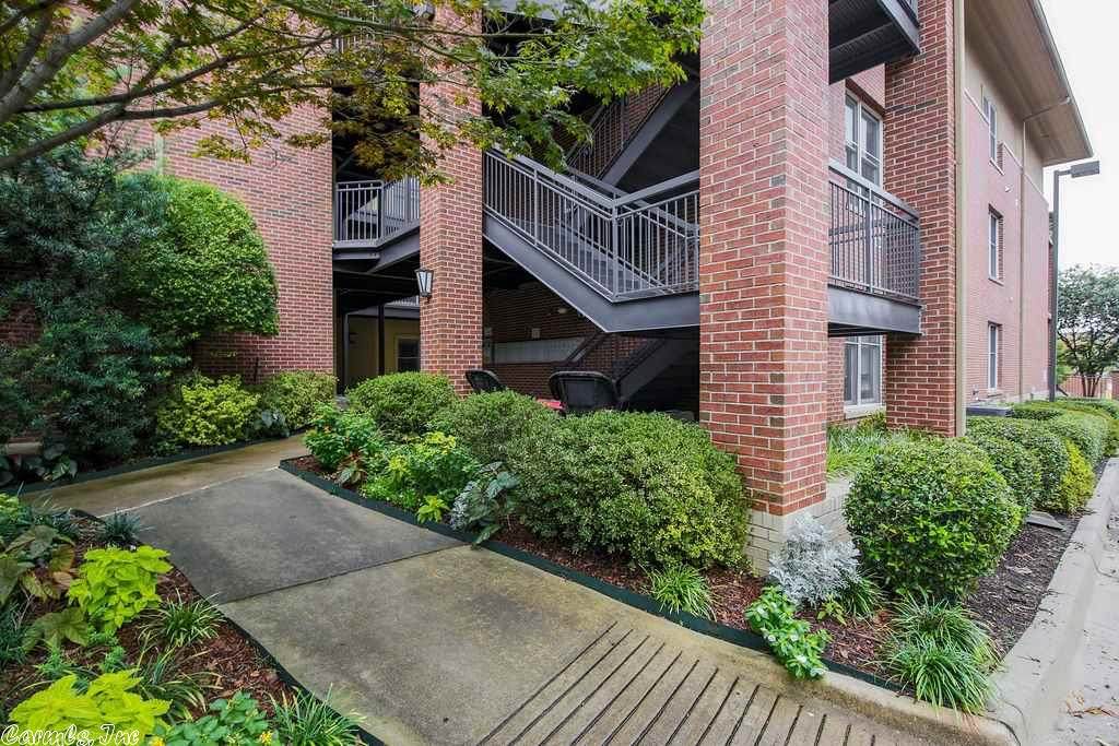 515 Capitol #207 - Photo 1