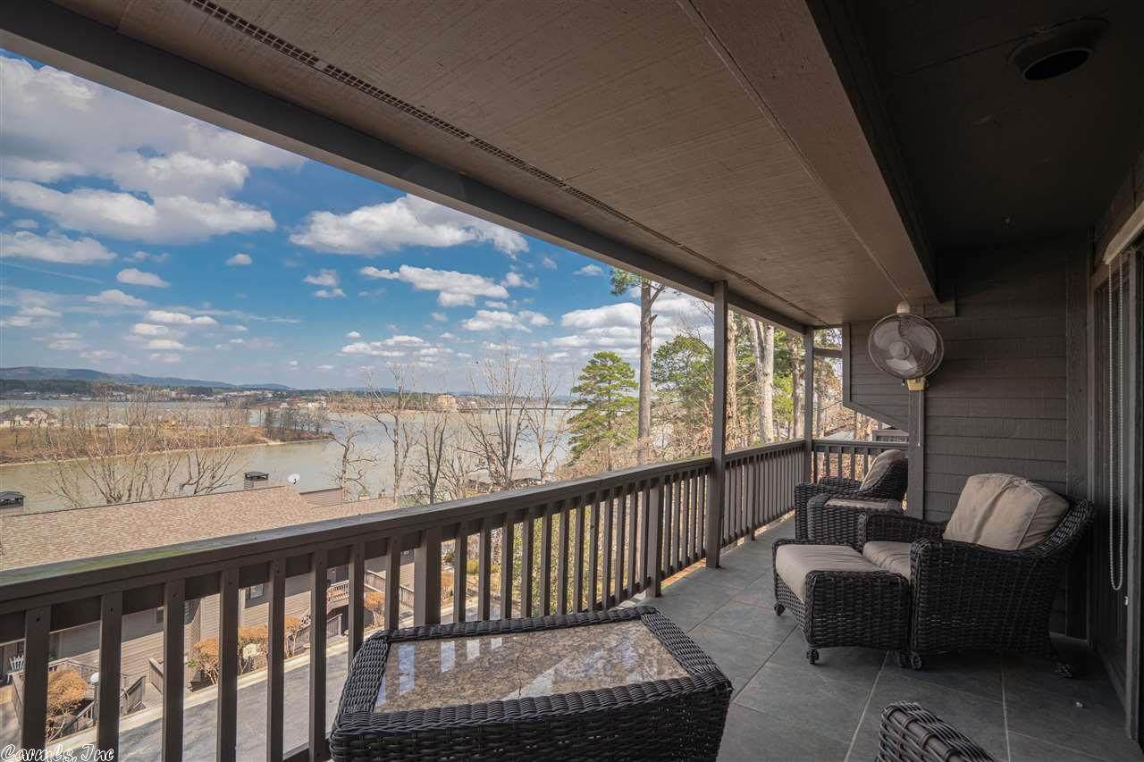 200 Hamilton Oaks - Photo 1