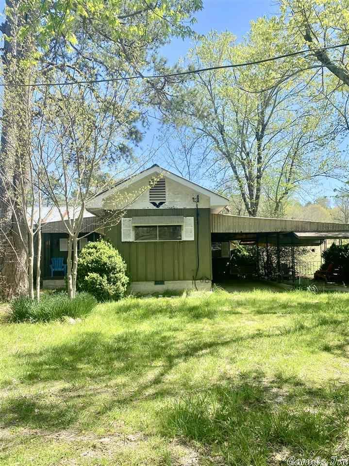 123 Hickory - Photo 1