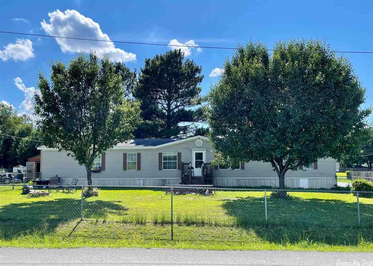225 Hughes - Photo 1