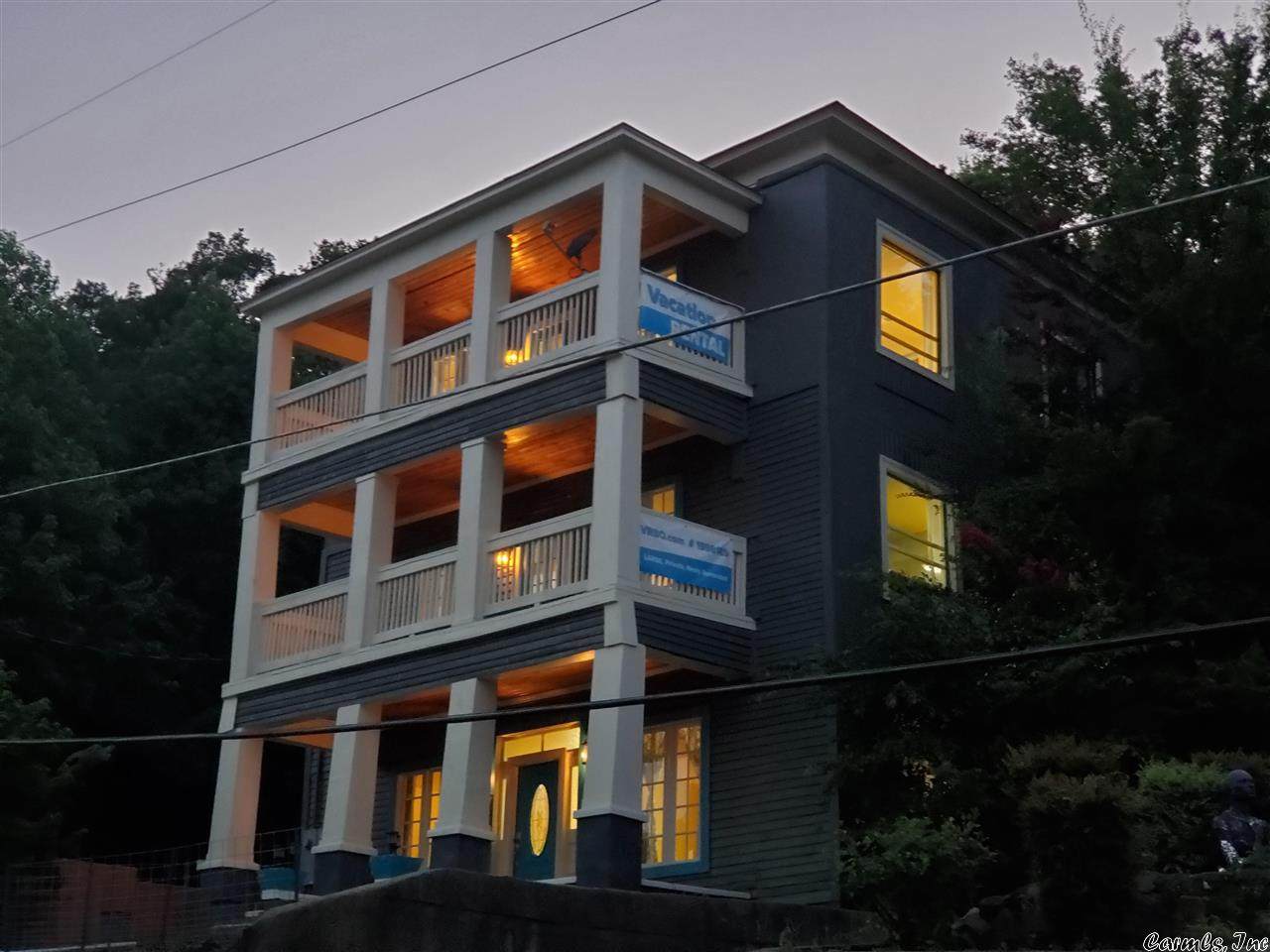 224 Court - Photo 1