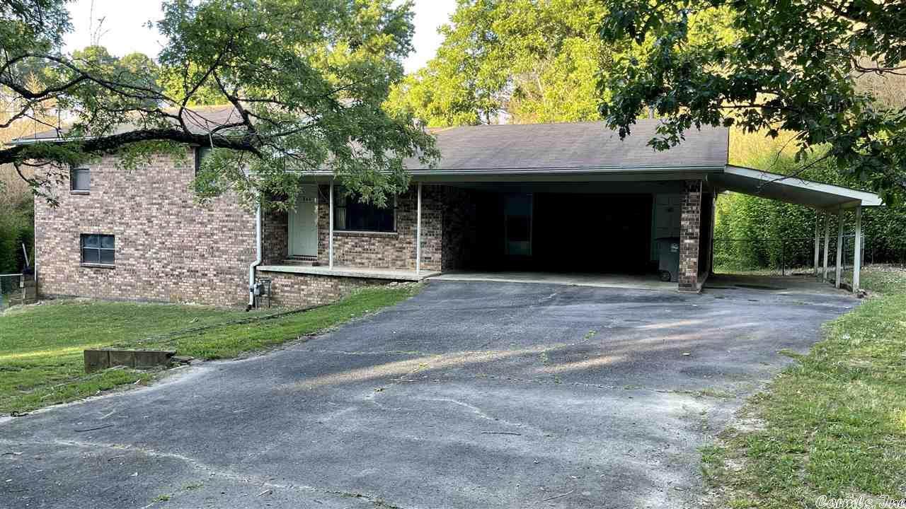606 Woodall - Photo 1