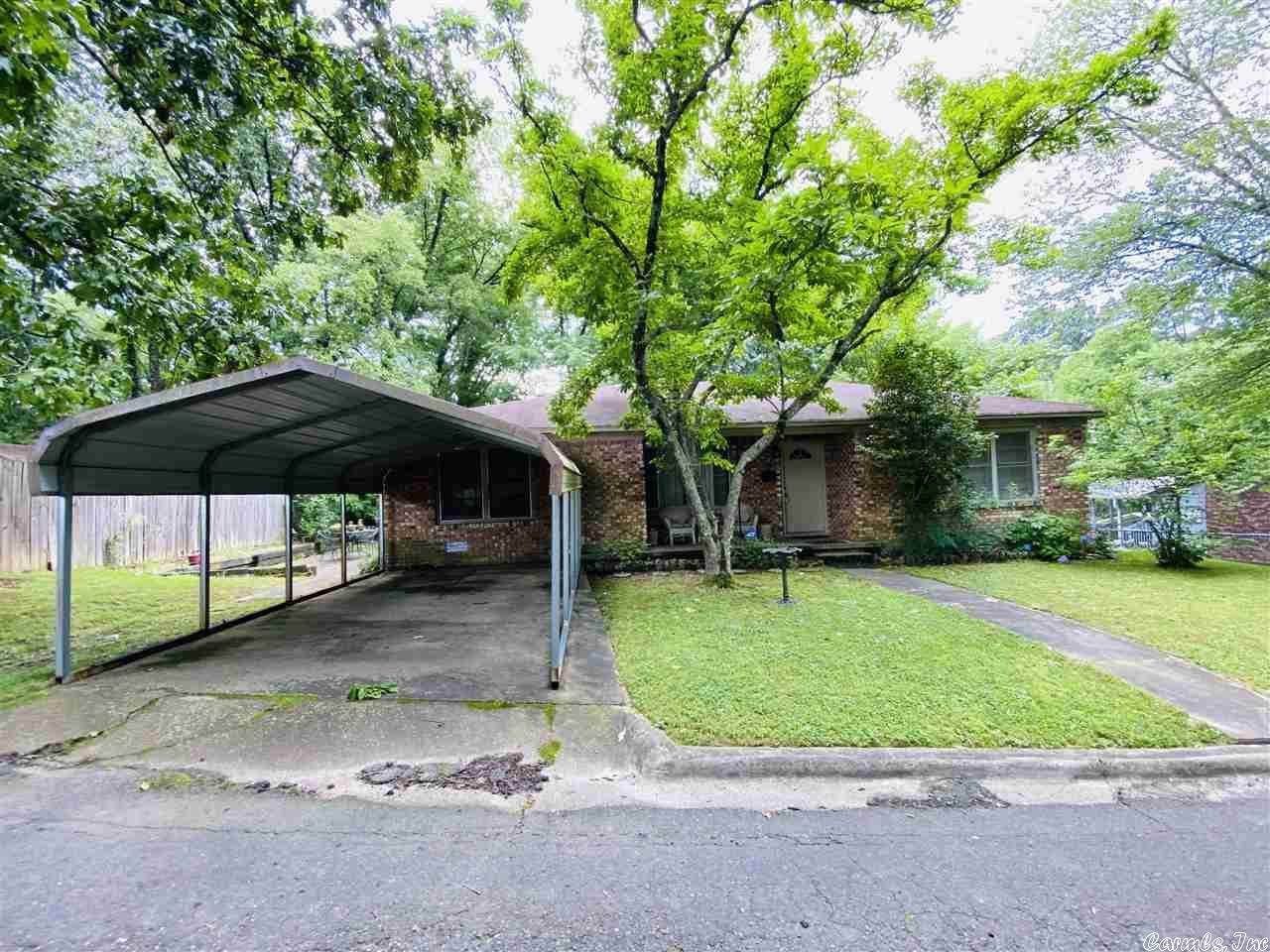 205 Shirley - Photo 1
