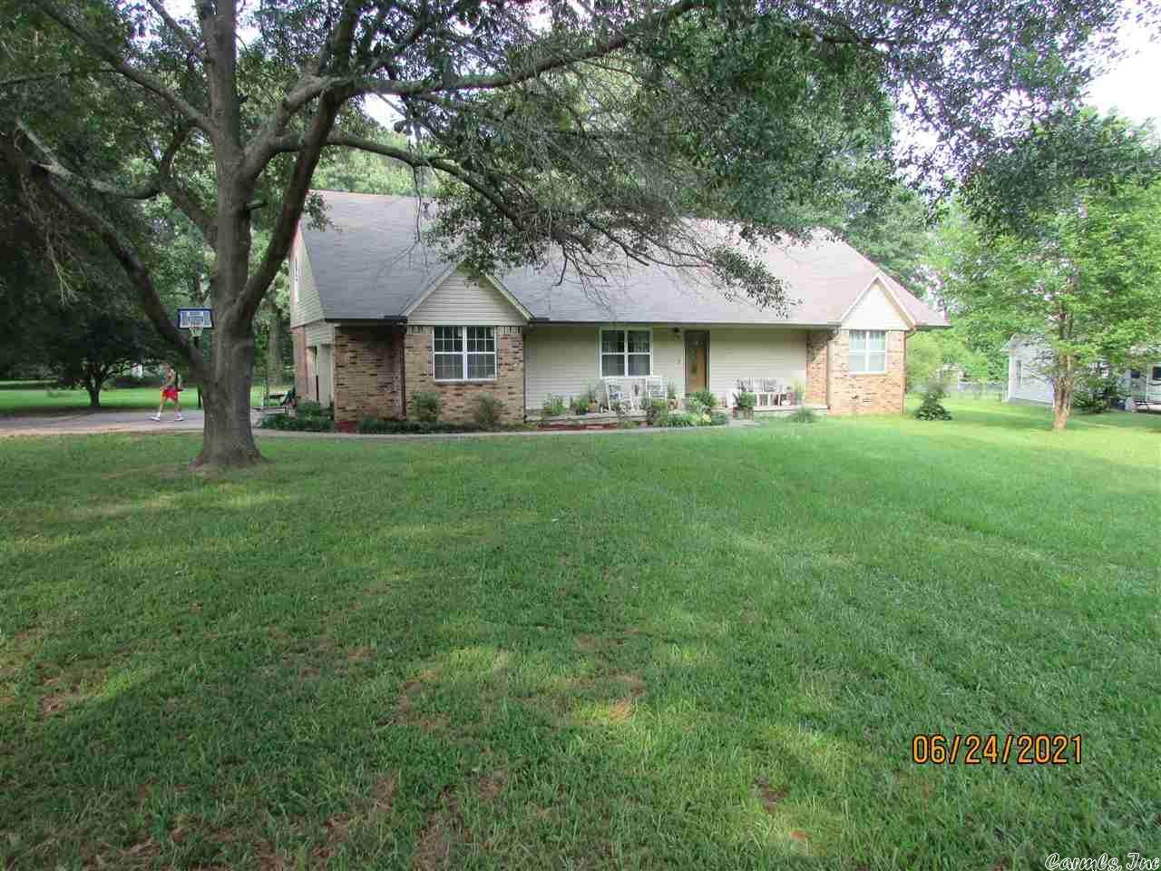213 Pin Oak Dr - Photo 1