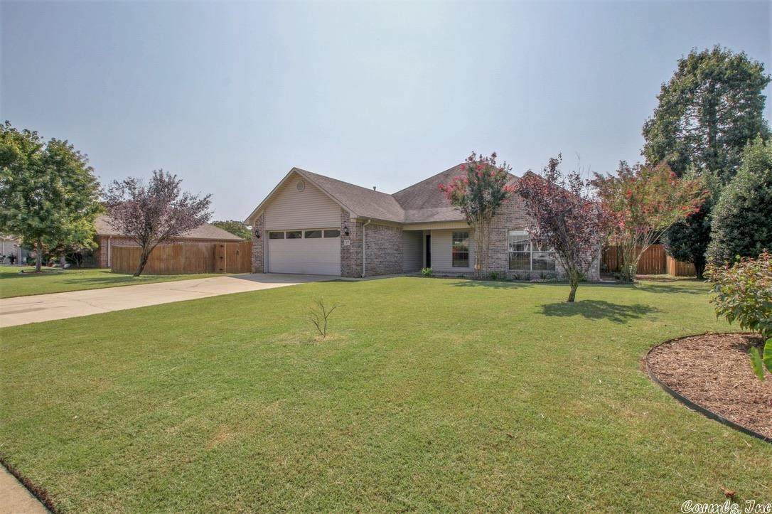 17 Lakeview - Photo 1