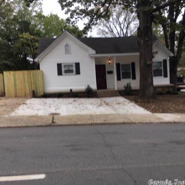 323 Pine - Photo 1