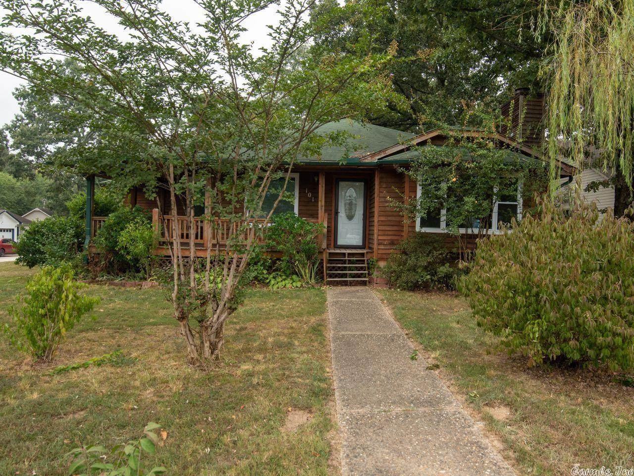 101 Spring Oak Drive - Photo 1