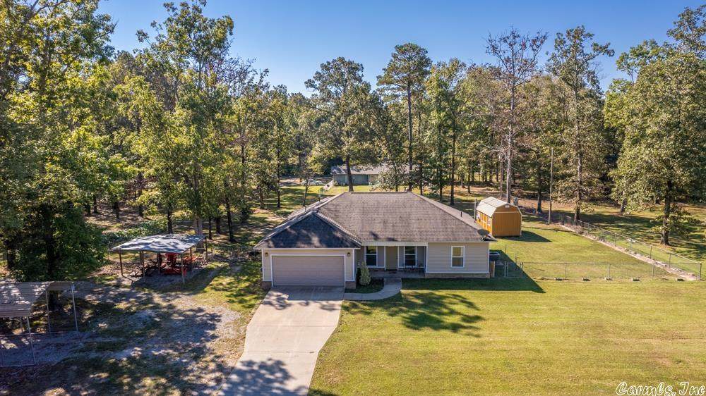 1413 Oakbend - Photo 1