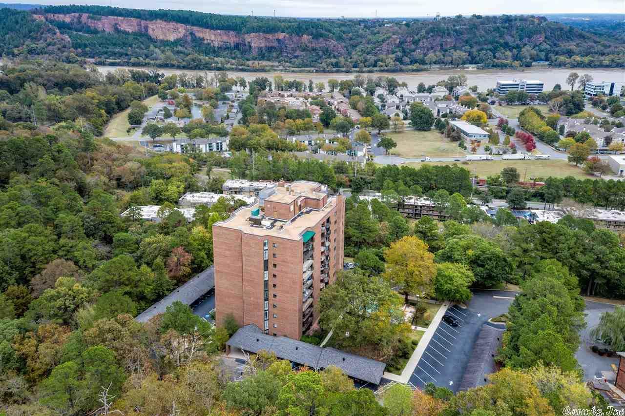1 Treetops - Photo 1