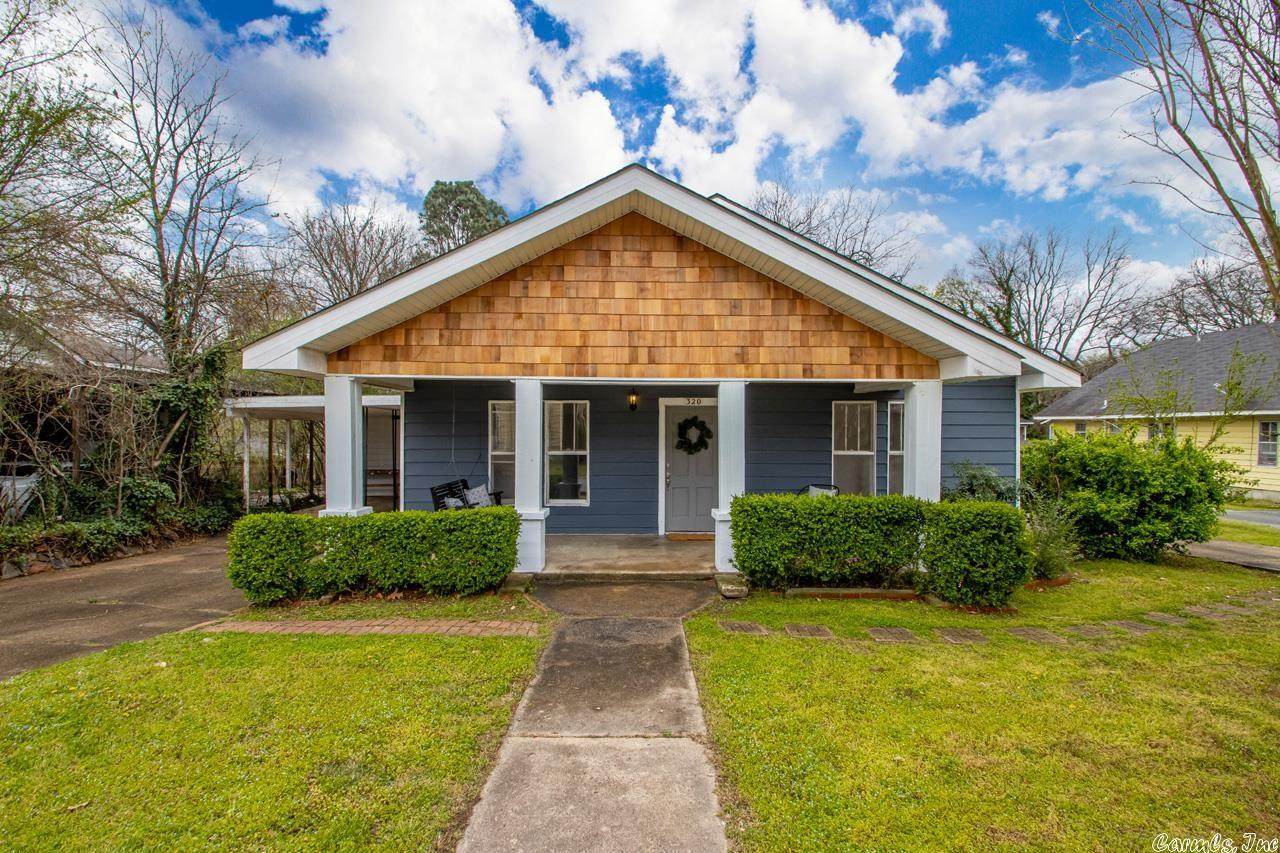 320 Jackman - Photo 1
