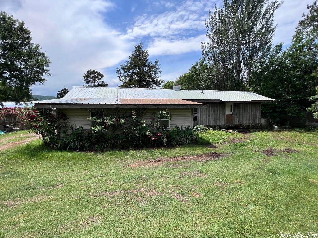 1008 Oak - Photo 1