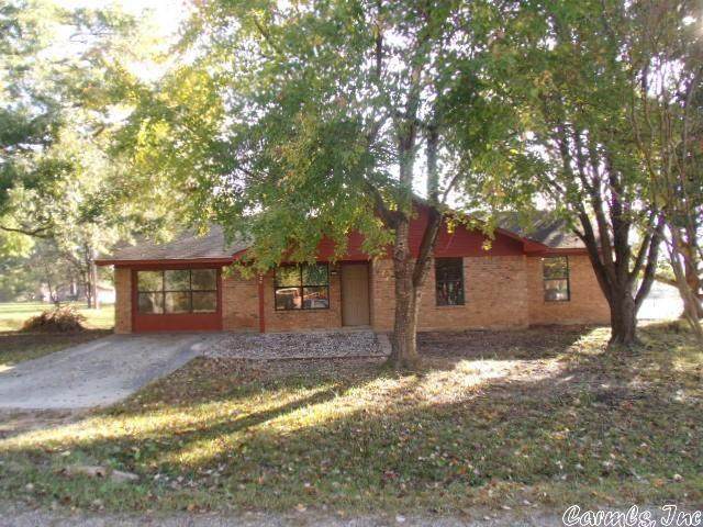 320 Lewis - Photo 1
