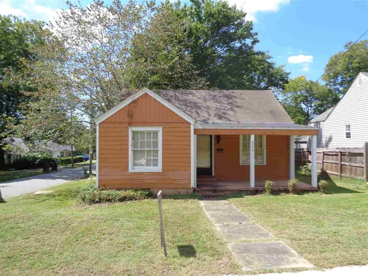 920 Elm - Photo 1
