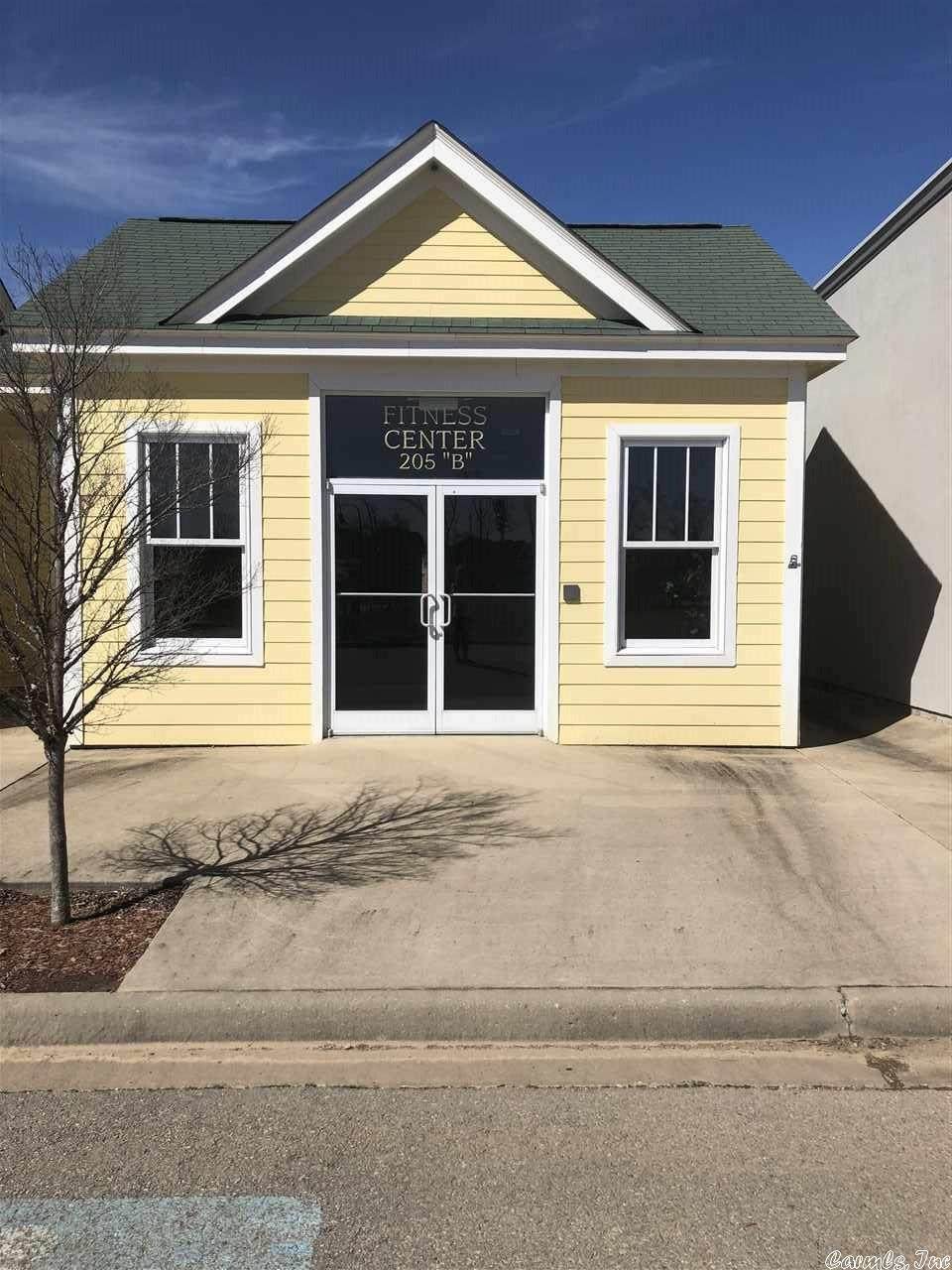 205 B - Photo 1