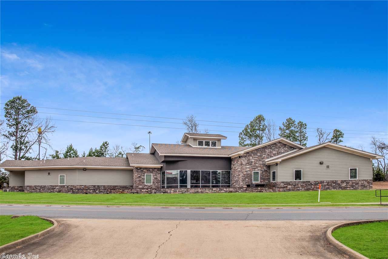 301 Professional Park - Photo 1