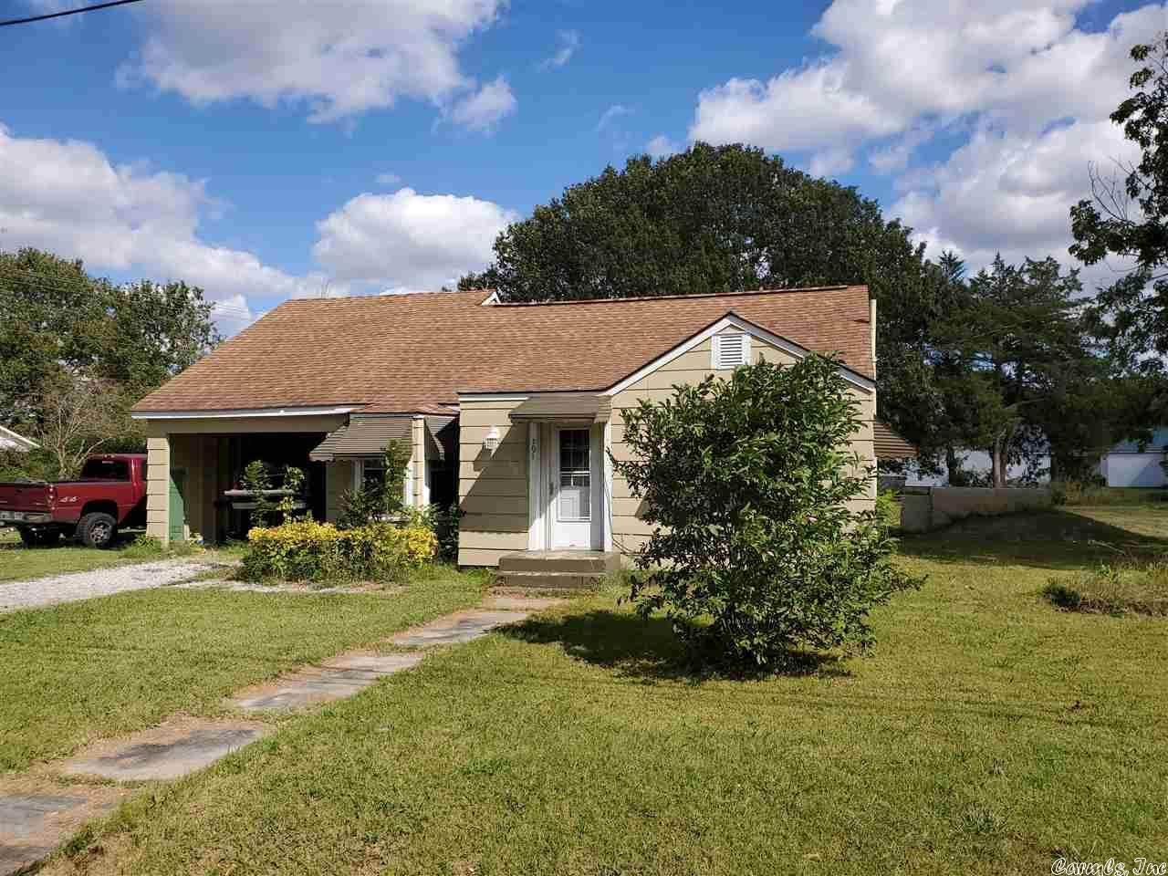 101 17th Ave - Photo 1
