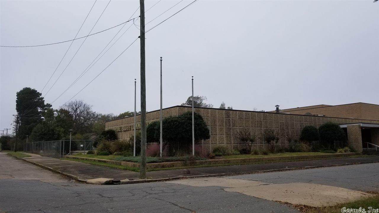 300 Beech St - Photo 1