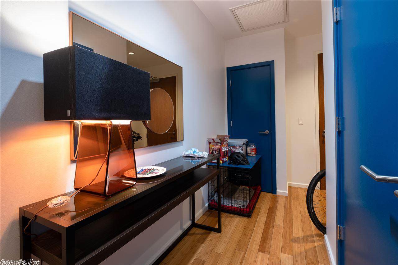 315 Rock - Photo 1