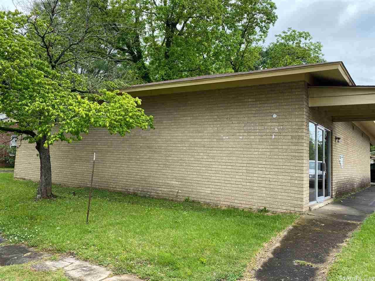 1004 Dyer Street - Photo 1