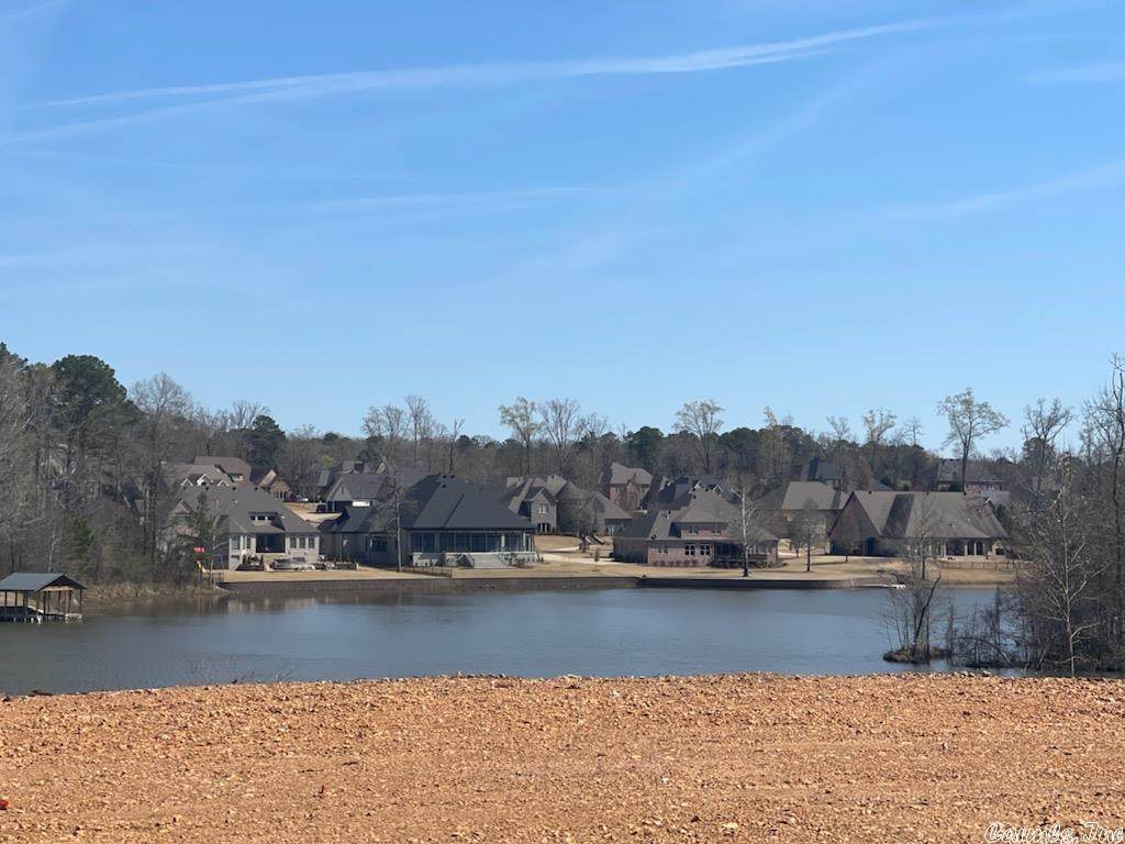 7640 Shoreline - Photo 1