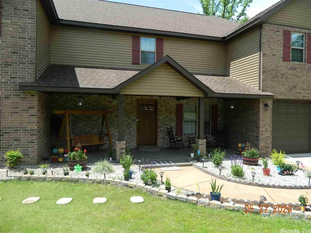 812 Magnolia - Photo 1