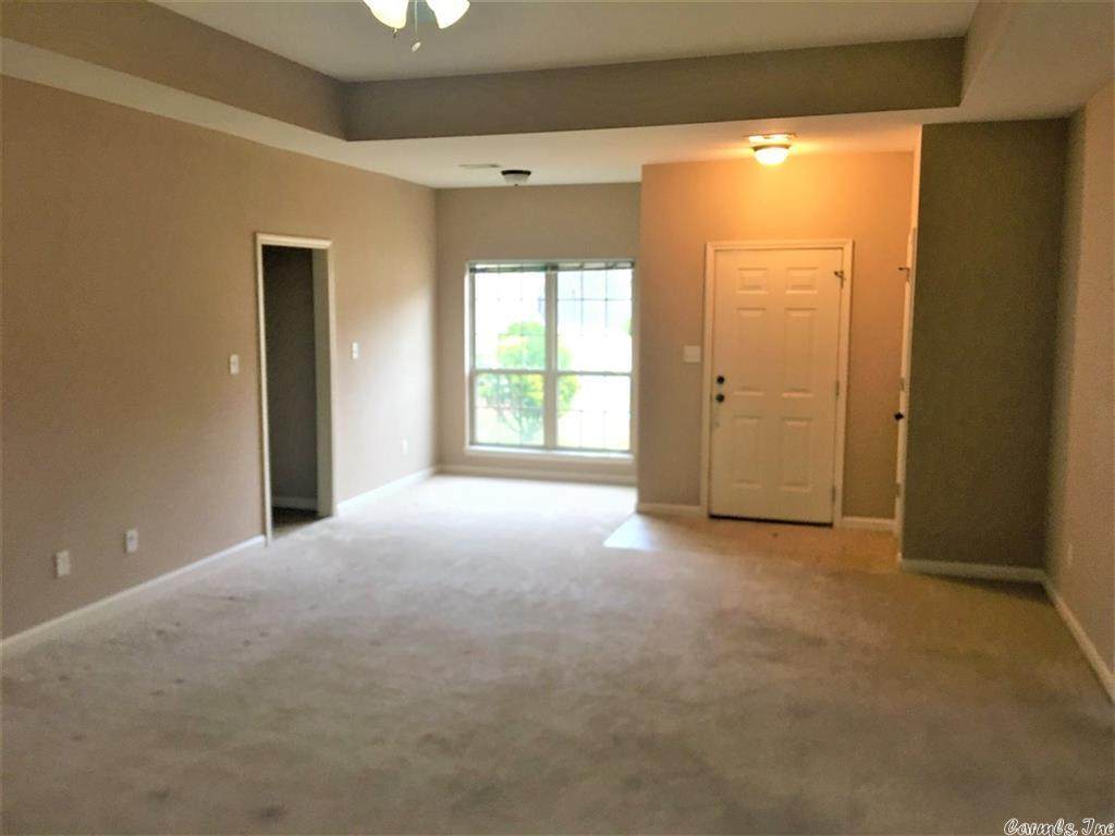 354 Meadow Creek - Photo 1