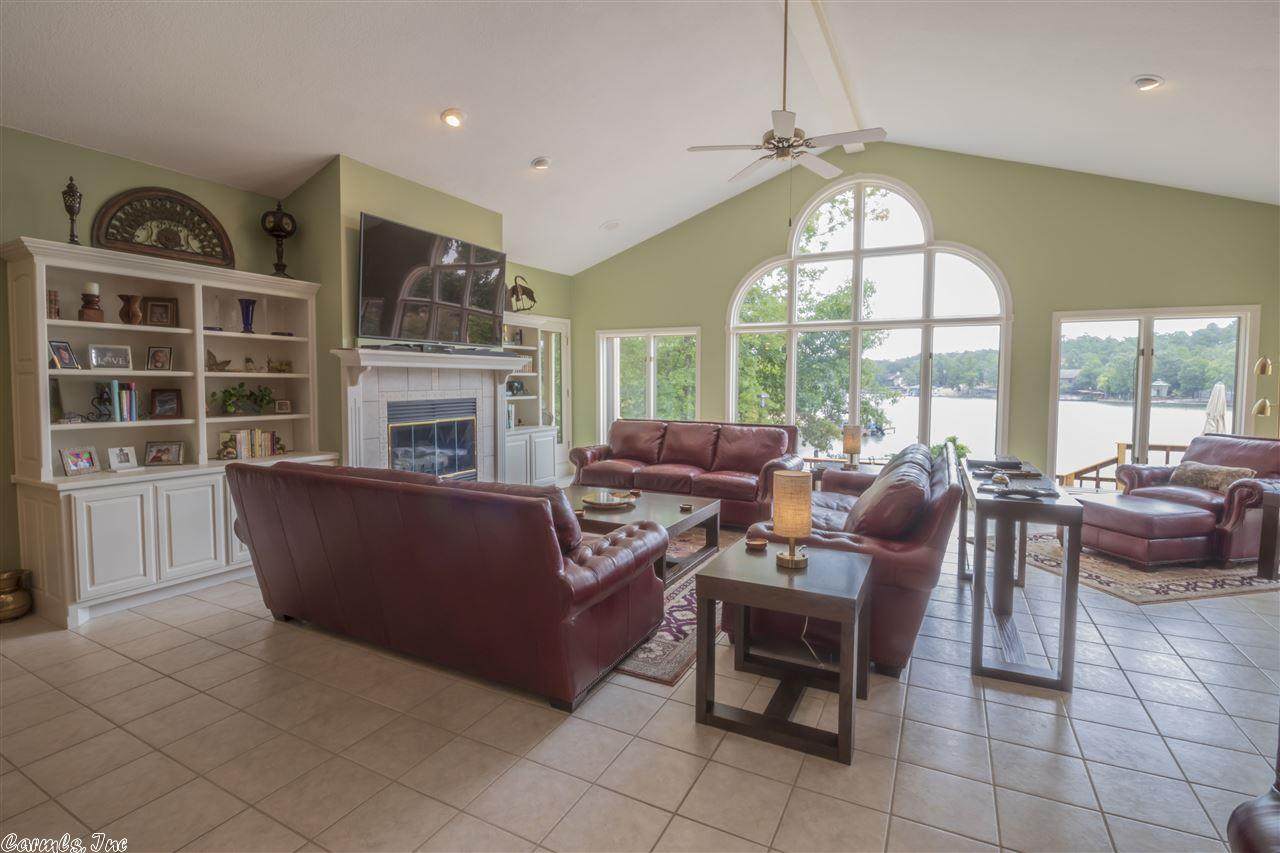 53 Levantino - Photo 1