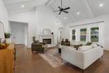 101 Chinaberry Street - Photo 5