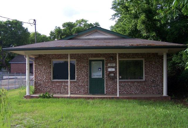 910 14TH STREET - Photo 1
