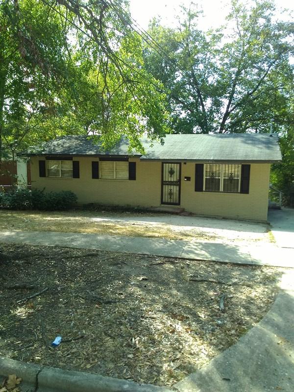 837 Magnolia Avenue - Photo 1