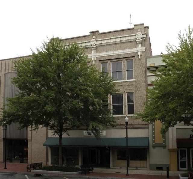 1231 Broadway - Photo 1