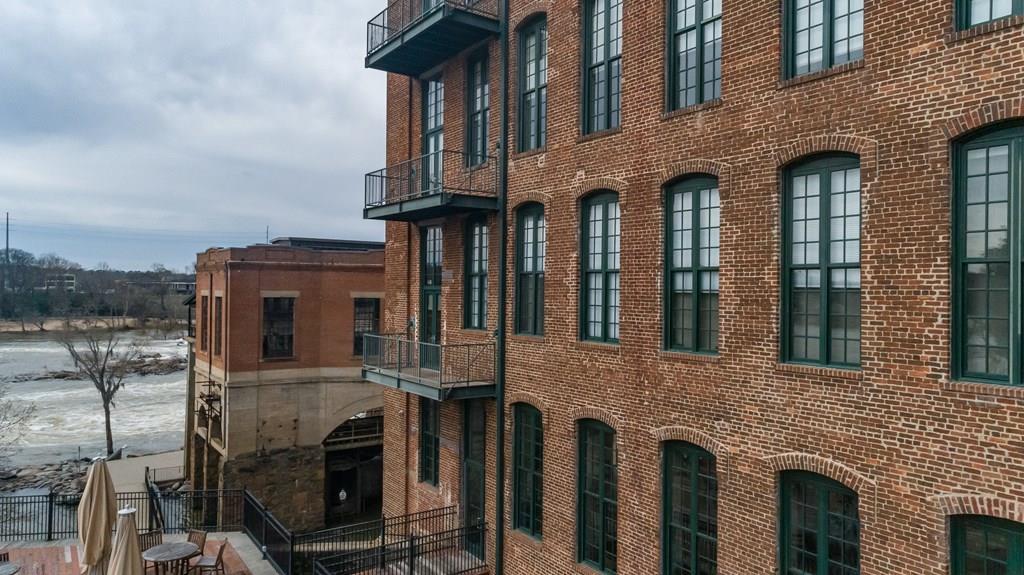 1201 Front Avenue - Photo 1